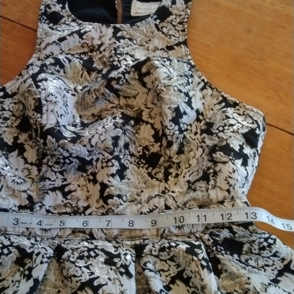 Abercrombie & Fitch Black and silver size small dress. Supercute style! - Picture 12 of 13